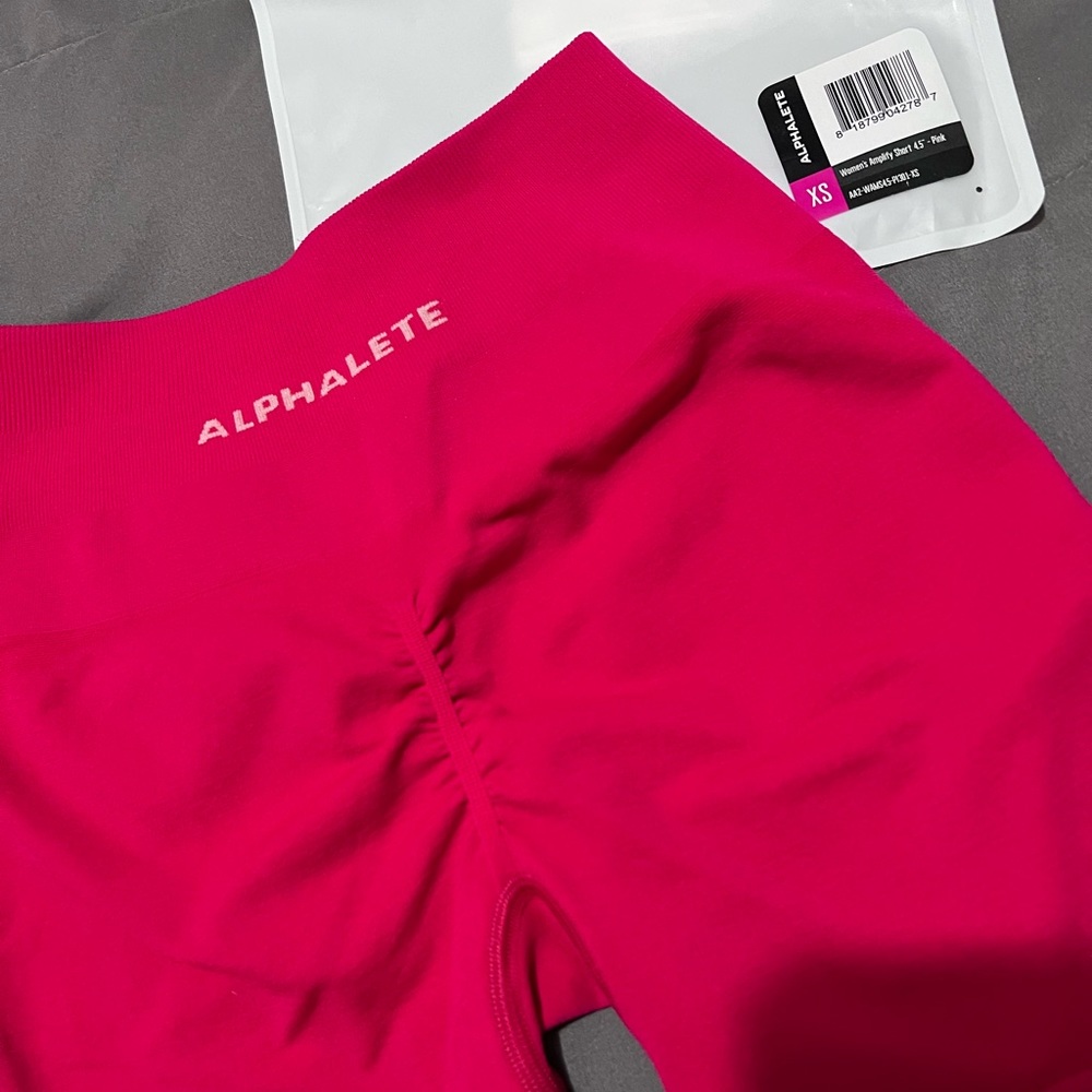 Alphalete Amplify 4.5” Short